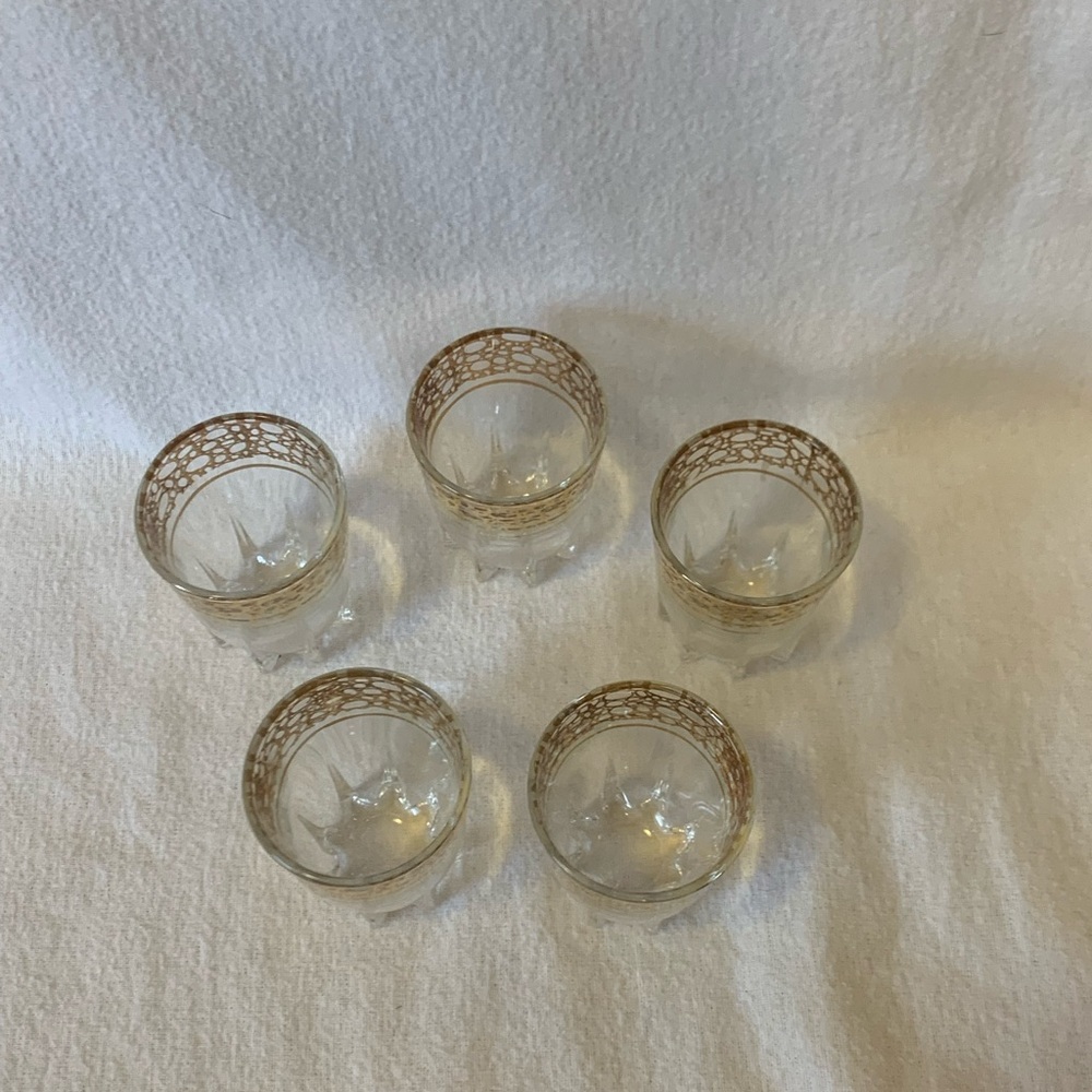 Vintage French Shot glasses Gold Detailing “Star” Base 1950’s Set of 5 - Picture 2 of 10
